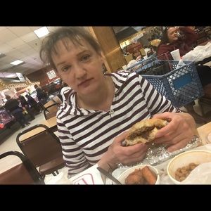 Meet your Posher, Linda